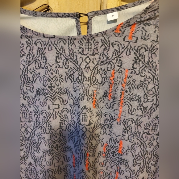 Summer dress - Picture 3 of 3